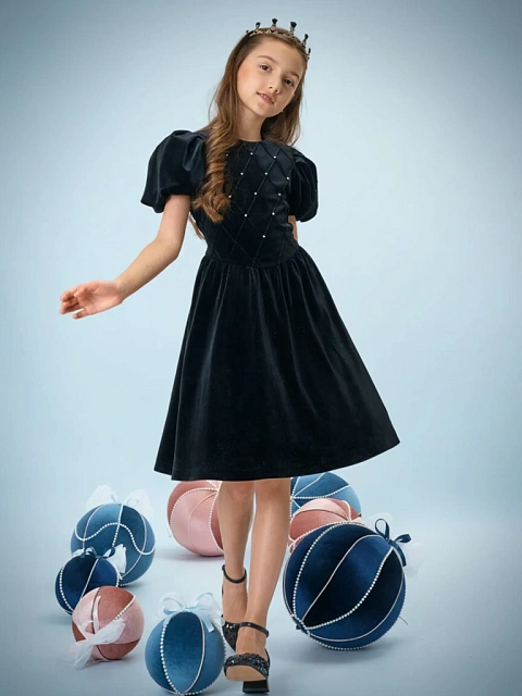 Платье из бархата с кристаллами