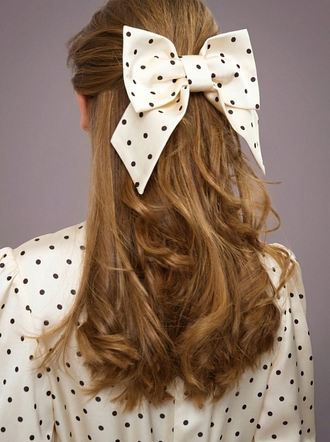 Заколка-бант