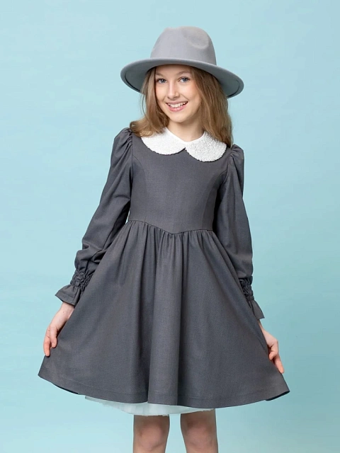 Платье со съемным воротником из бисера